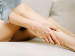 Подуване на глезените – кога е сигнал за проблем и какво можем да направим?